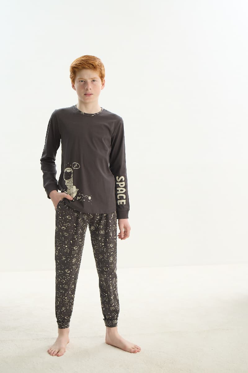 8716  Erkek Çocuk Baskılı Pijama Takım Garson